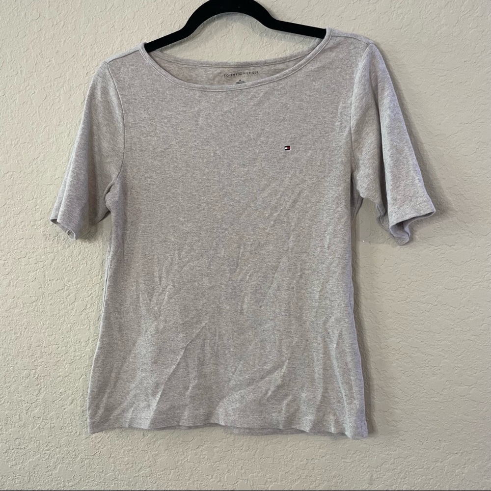 4FOR$20 Tommy Hilfiger Simple Plain Tee | M